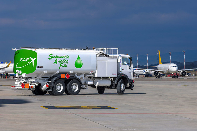 Untersuchungen des BAZL und der Luftwaffe haben gezeigt, das SAF weniger CO2 und weniger Russ verursachen. | © Shutterstock