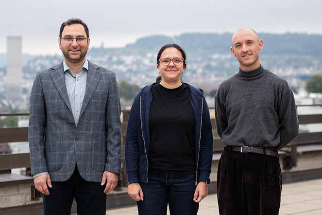 Mohammad Jafarpour, Elena Mavrona und Nicolas Zaugg (von links) sind die diesjährigen Empfänger des «Empa Entrepreneur Fellowship». | © Empa Mohammad Jafarpour, Elena Mavrona und Nicolas Zaugg (von links) sind die diesjährigen Empfänger des «Empa Entrepreneur Fellowship». | © Empa