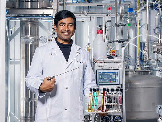 Ayush Agarwal hat sich während seiner Doktorarbeit am Zentrum für Energie- und Umweltwissenschaften des PSI mit der Analyse von Biogas beschäftigt. | © PSI / M. Fischer