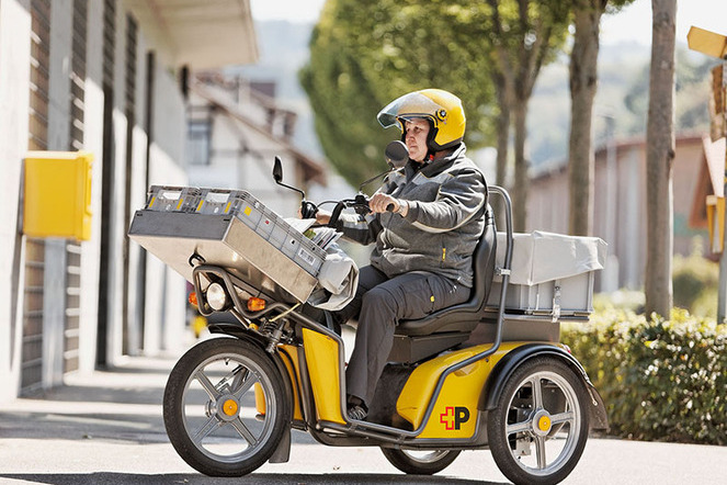 Der digitale Brief ist eine Ergänzung der physischen Post. Die Zusteller bedienen weiterhin alle ganzjährig bewohnten Haushalte. | © Post