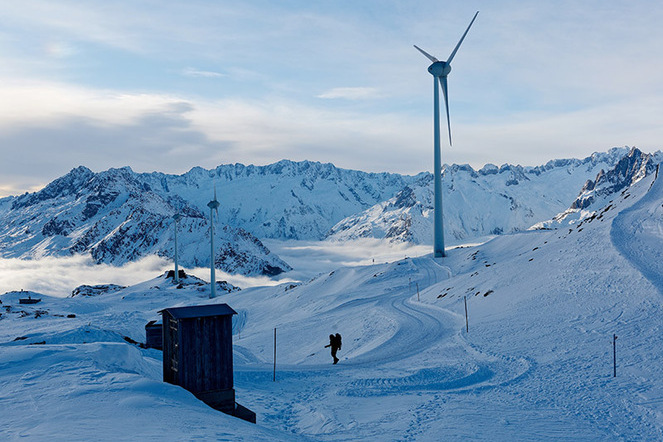 Windturbine im Kanton Uri: In den Axpo-Szenarien kommt der Windenergie eine Schlüsselrolle für die Stromversorgung im Winter zu. | © Shutterstock